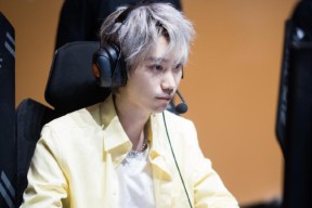  Doinb巅峰对决，库里与30激战切尔西分钟，突破纪录胜负难料！-半岛体育APP