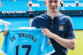  德布劳内回归赛场，精彩发挥首场状态亮眼，C9观众沸腾！-半岛体育注册网址